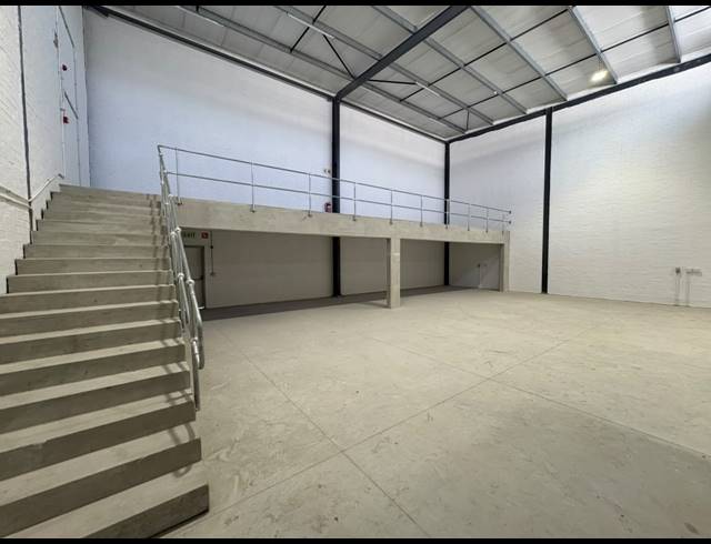 462.20M² WAREHOUSE TO LET IN FIRGROVE